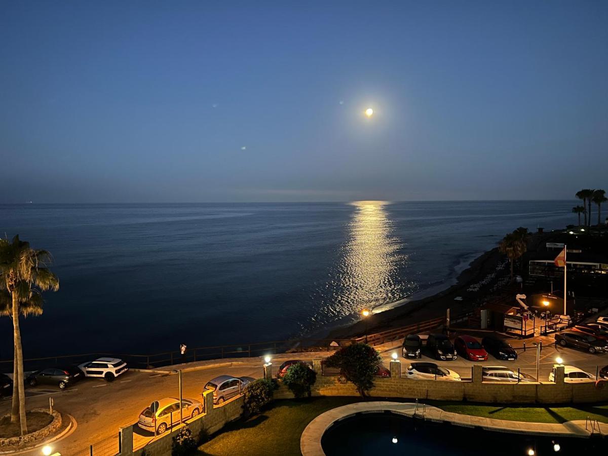 Ribera Playa Alhamar Apartment Sitio de Calahonda Ngoại thất bức ảnh